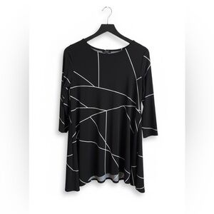 Alfani Monochrome Geometric Blouse 3/4 sleeve tunic top white and black Blouse